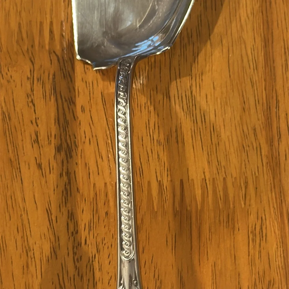 Gorham Co silver plated large fish serving spoon. PAV engraved - Picture 3 of 8